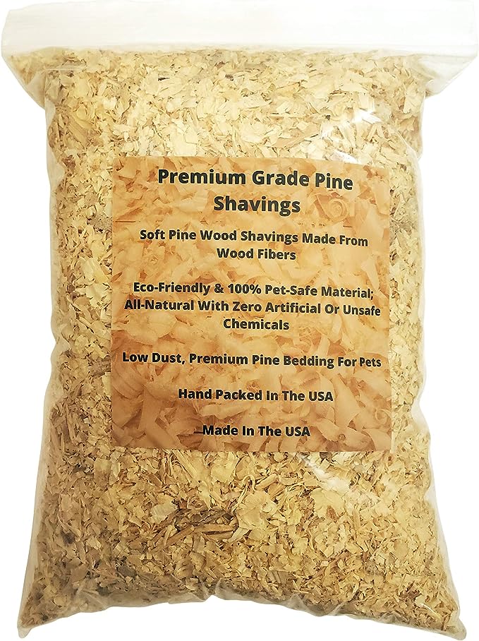 Wood Smith USA Premium Pine Bedding | Dust Free, Soft Shavings | All Natural | Chicken Coops | Animal Bedding | Small Animals | Odor Control (4 Quart)